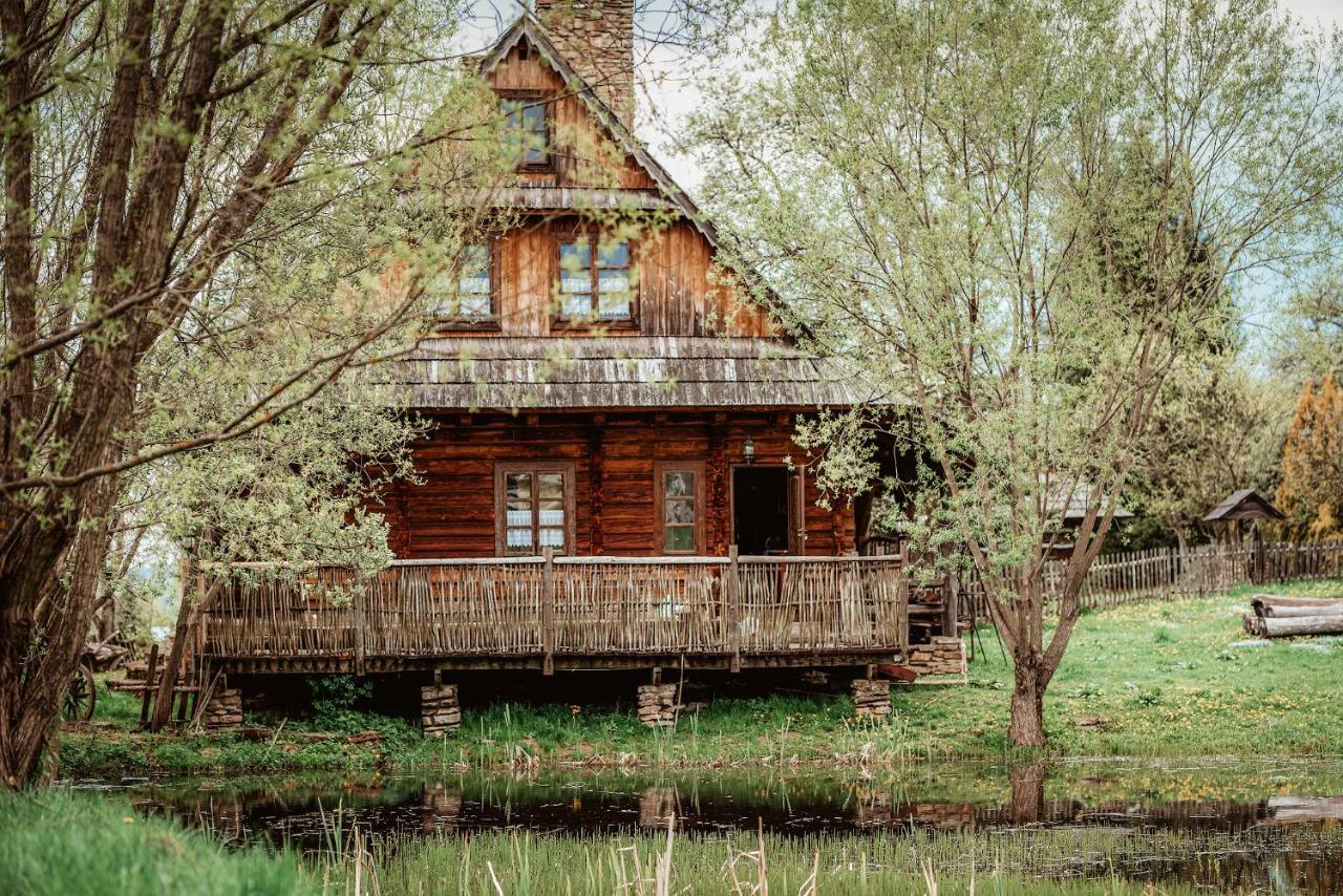 Vila Przystanek Ropienka Lesniczowka Exteriér fotografie